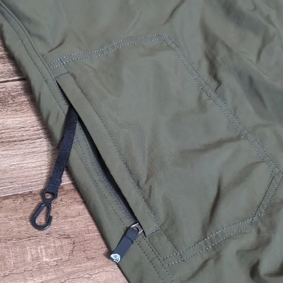 Mountain Hardwear Mesa Cargo Pant UPF 50 Hiking Backpacking Size XL Forest Green